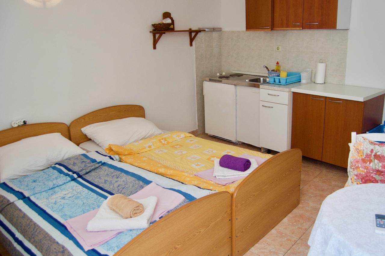 Apartments Petricevic Хвар Екстериор снимка