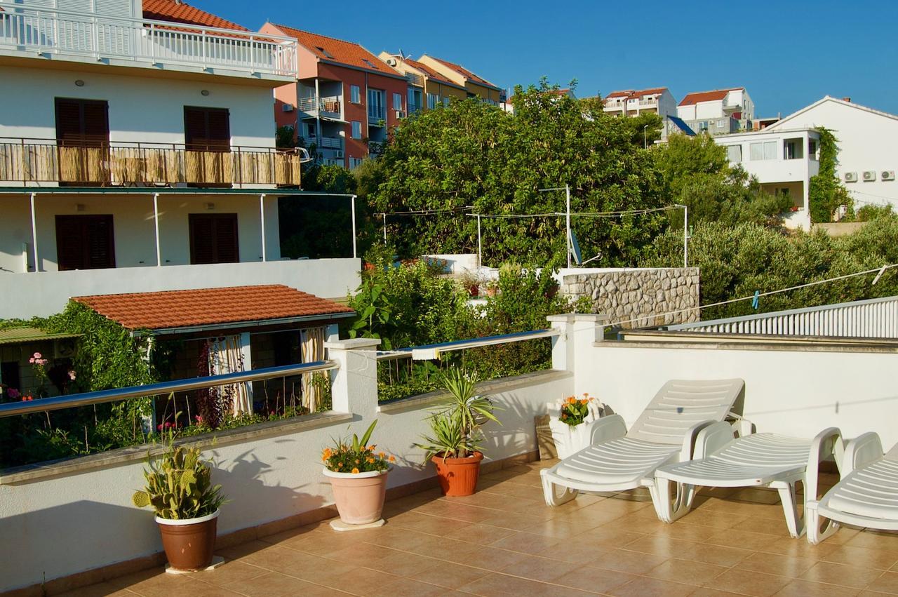Apartments Petricevic Хвар Екстериор снимка